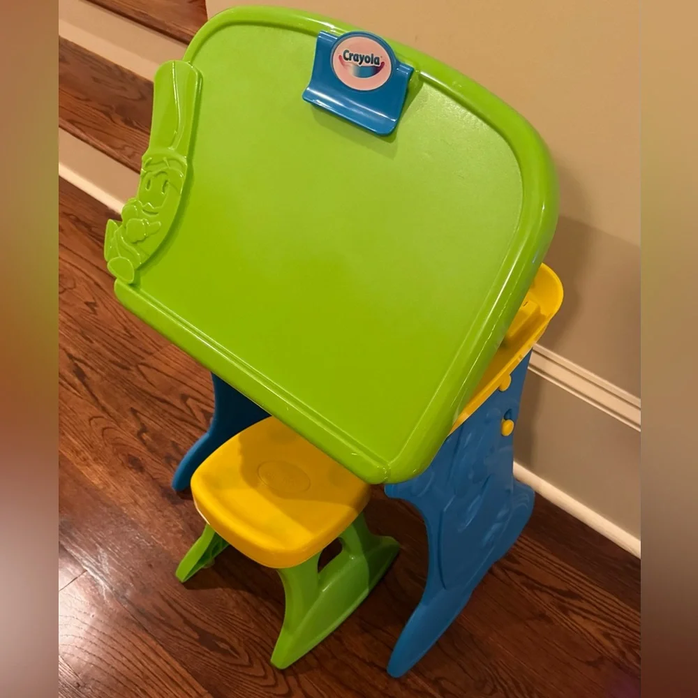 Crayola Green and Yellow Kids Desk Set